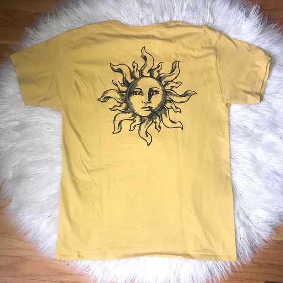 Champion Sun Graphic Short Sleeve Tee in Mustard Yellow Size Medium - Picture 3 of 8